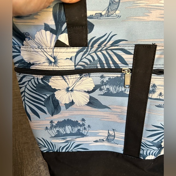 NWT Hawaiian tote - Picture 5 of 9